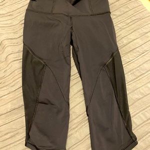 Black size medium Lululemon Capri.